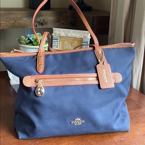 Navy Coach tote purse